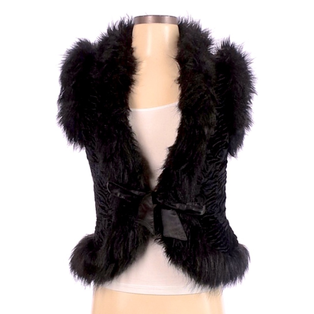 NWOT black faux fur vest